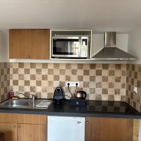 Suquet 5 Mins A Pied Du Palais